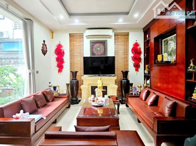 Cực Hiếm! Biệt thự đẳng cấp Hoàng Gia, KĐT Văn Khê, Hà Đông. Lô góc 460m2, MT63m, 78.5 tỷ