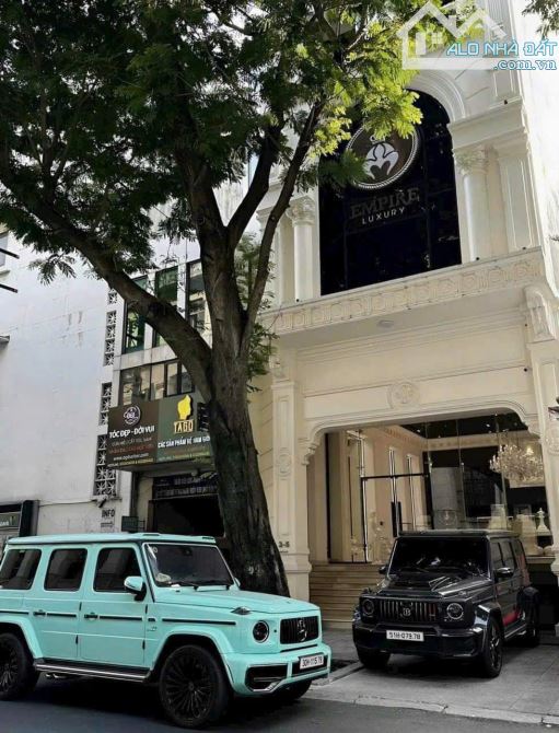 Bán Biệt thự đẳng cấp Nguyễn Trọng Tuyển, Tân Bình (9x16m) - 3 Lầu - Thang máy - 49 Tỷ