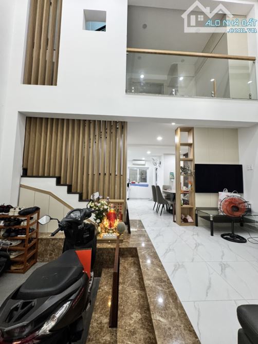 BIỆT THỰ MINI NGUYỄN TRỌNG TUYỂN MỚI ĐẸP – FULL NỘI THẤT – NHỈNH 7 TỶ