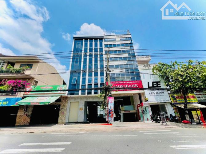 Bán nhà mặt tiền đường Đồng Khởi đối diện Sở TNMT Đồng Nai, sổ hoàn công 401m2 giá 30 tỷ