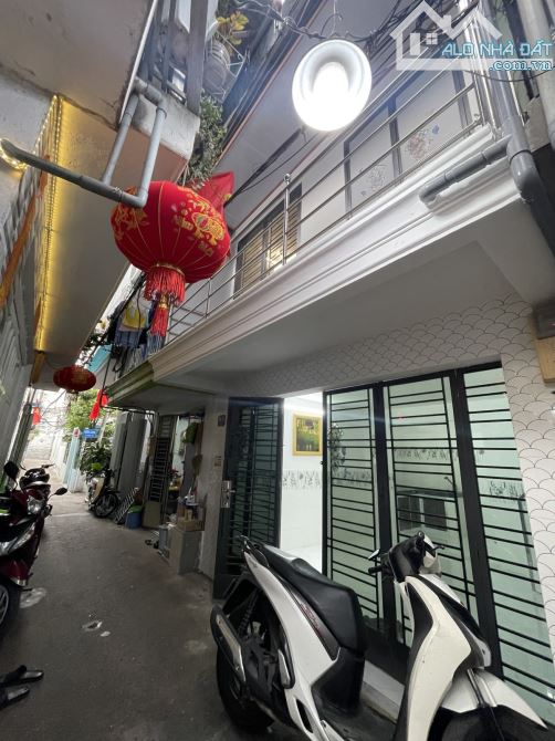 Chỉ 2,8 Tỷ – Nhà BTCT Mới Đẹp, 2PN Gò Ô Môi Quận 7 – Sổ Hồng Riêng, Gần Phú Mỹ Hưng