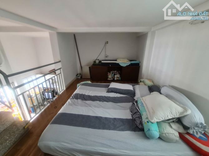 Bán nhà 3 tầng hẻm xe tải thông đường 18 Linh đông,Thủ Đức.7,6 tỷ/82m2