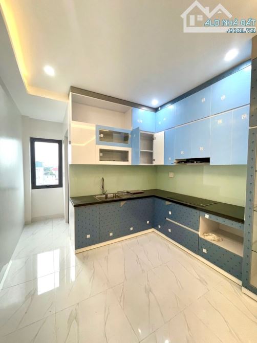 Bán nhà An Dương Tây Hồ.DT: 44M2 x 6 Tầng Thang Máy.Ô tô đỗ cửa... chỉ 14,5 tỷ