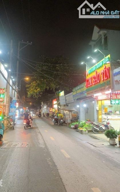 Bán Nhà 2 tầng Mặt Tiền đường THẠNH LỘC 27 phường THẠNH LỘC Q12, dt 175m² giá 18,7 tỷ.