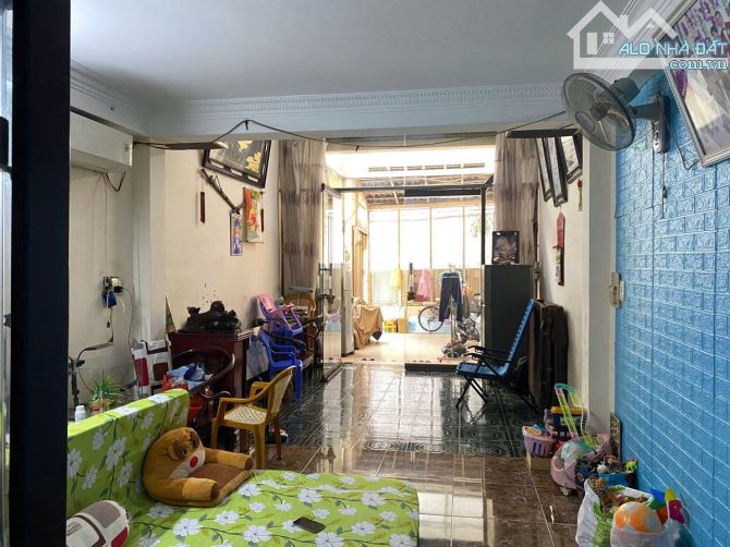 🔥HIẾM CÓ KHÓ TÌM! NHÀ 3 TẦNG ĐOÀN VĂN BƠ Q4 - 77M² - VIEW ĐẸP Q1, Q2 - CHỈ 7.7 TỶ! 🔥