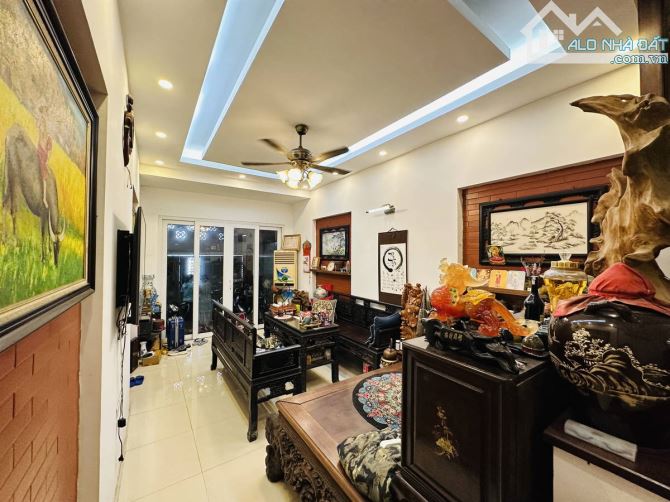 bán nhà Đội Cấn, Ba Đình 62m² 4 tầng mặt tiền đẹp, nhà đẹp, đầu tư, ô tô tránh giá 18.5 tỷ