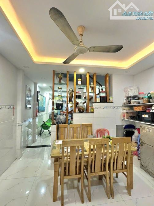 MẶT TIỀ.N NỘI BỘ SÁT AN DƯƠNG VƯƠN.G - KDC LÝ CHIÊU HOÀNG - KINH DOANH - ( 4X20M )