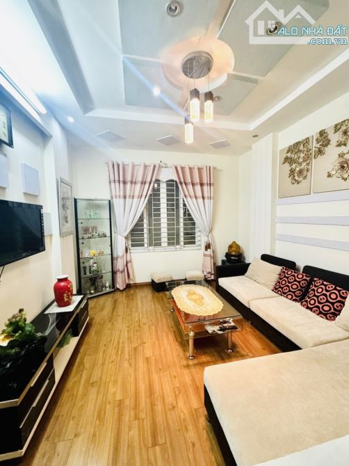 Bán Nhà Phan Kế Bính, Gần Ô tô, 2 thoáng, 40m2, 5 tầng, 8,5 Tỷ - 1