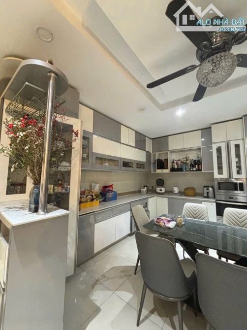 Bán gấp nhà 68M2, 4 Tầng, Vũ Tùng, Bình Thạnh, nhỉnh 7 tỉ TL - 1