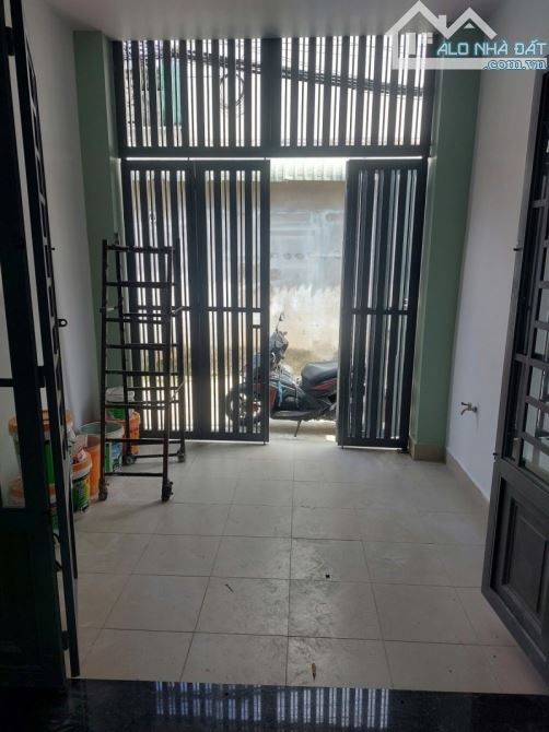 Bán nhà 1/ Song Hành  ,Trung chánh , Hóc Môn  DTx 60 m2 . Giá chỉ  3.6 tỷ (TL) - 1