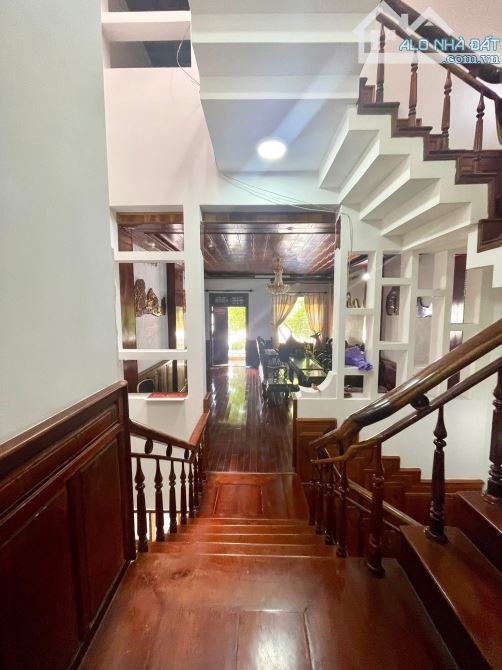 BÁN NGÀ 4 LẦU ĐƯỜNG NỘI BỘ TÔN ĐỨC THẮNG. DT:5,5x15M. GIÁ: 8,2 TỶ - 1