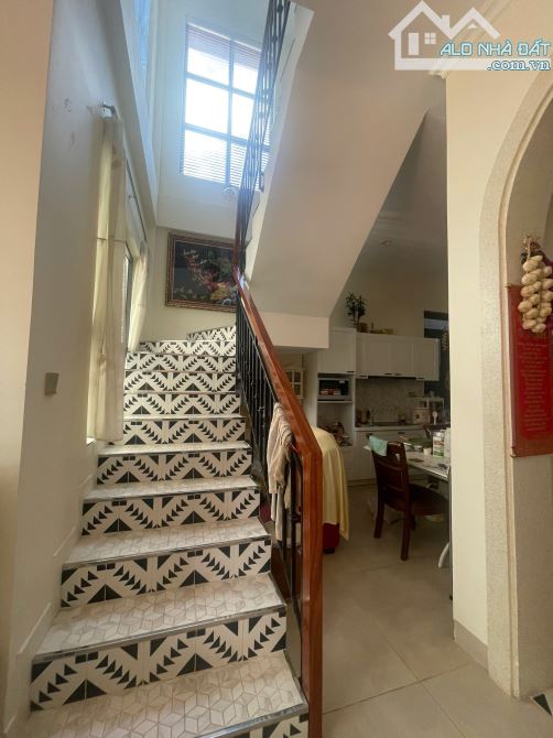 🏡CẦN BÁN CĂN NHÀ HỒ XUÂN HƯƠNG NGAY VƯỜN HOA ÁNH SÁNG –  ĐÀ LẠT - 9.5 TỶ - 1