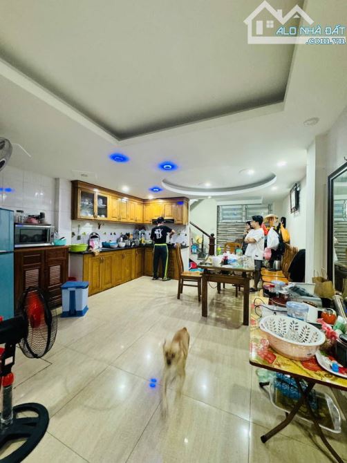 Bán nhà Phú Diễn - Bắc Từ Liêm phân lô ôto chạy vòng quanh 6 tầng giá hơn 11 tỷ - 1
