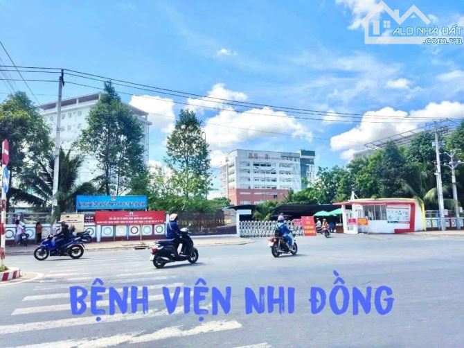 BÁN NỀN ĐƯỜNG VƯỜN MẬN ĐỐI DIỆN BV NHI ĐỒNG - ĐẠI HỌC FPT CẦN THƠ - 1