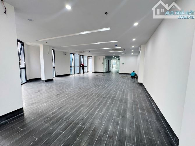 Cho thuê văn phòng tại Kim Giang - Linh Đàm S56m2 giá từ 11tr - 1