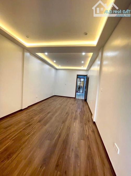 THANG MÁY, NHÀ ĐẸP AN DƯƠNG 50M2, Ô TÔ ĐỖ CỬA, SỔ VUÔNG ĐẸP, 2 THOÁNG - 1