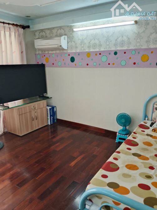 bán nhà 220/77 Hoàng Hoa Thám DT 4,5x13,4 NH 5,6m CN 54m2 5 lầu giá 10,8 tỷ TL - 1