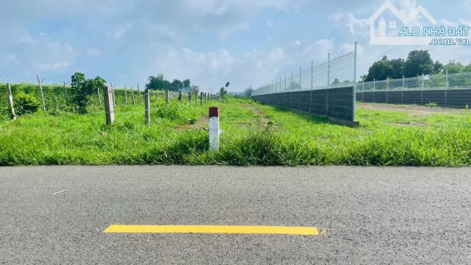Bán lô đất đẹp - đường nguyễn Huệ-Phước Long Thọ,Long Đất - 490m2 sẵn 100m tc giá 1,55 tỷ - 1