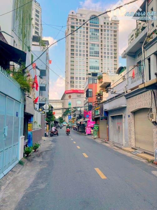 Bán nhà mặt tiền - 3 tầng - Công Chúa Ngọc Hân, Q.11 – GIÁ CHỈ 9.5 TỶ, sổ riêng - 1