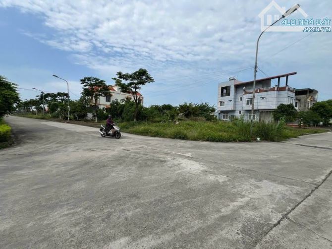 Bán lô đất đẹp mặt đường view nhìn sông tại xã  Đông Vinh, Đông Hưng, Thái Bình - 1