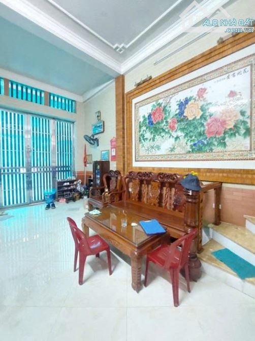 BÁN NHÀ PHẦN LÔ 105 XUÂN LA, 4 TẦNG 45M, NGÕ Ô TÔ TRÁNH NHAU, VỈA HÈ RỘNG, 16.4 TỶ - 1