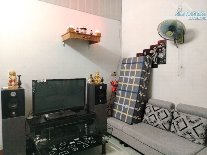 Bán nhà cấp 4 kiên cố đường kiệt Trưng Nữ Vương dễ đi giá rẻ - 1