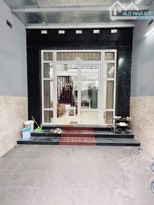 Chỉ 5.9 tỷ- NHÀ ĐẸP QUANG TRUNG-4x13-4 tầng BTCT-CN đủ - 1