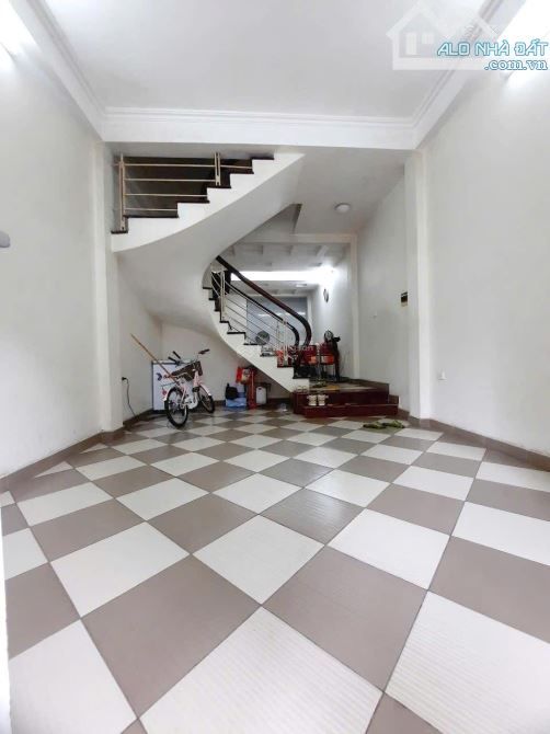 BÁN NHÀ MẶT NGÕ GẦN PHỐ 13,5 TỶ 56m 4 TẦNG MT 4m Ô TÔ 4 CHỖ ĐỖ CỬA VÕNG THỊ TÂY HỒ - 1