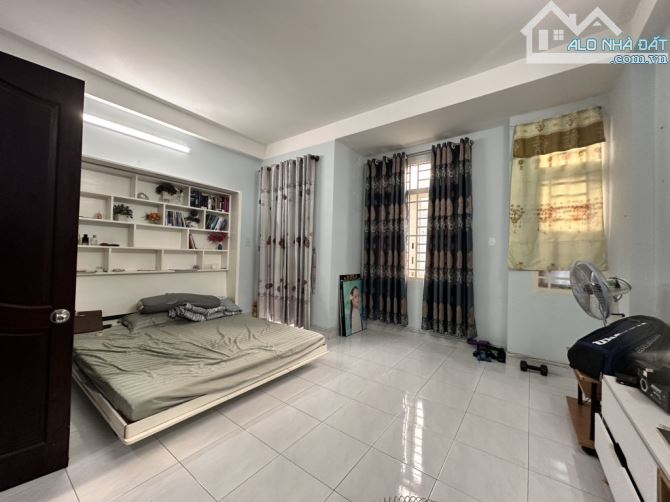 Nhà 4 tầng có hầm 72m2 ngang 5m mặt tiền đường số 2 ngay chợ Tân Quy, Tân Kiểng Q7, 17.7tỷ - 1