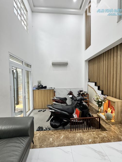 BIỆT THỰ MINI NGUYỄN TRỌNG TUYỂN MỚI ĐẸP – FULL NỘI THẤT – NHỈNH 7 TỶ - 1