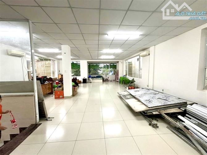 SIÊUPHẨM MẶT TIỀN KINH DOANH ĐA NGÀNH NGHỀ - KHU PHÂN LÔ ĐÒNG BỘ- DT 250M2- NGANG LỚN 13M - 1