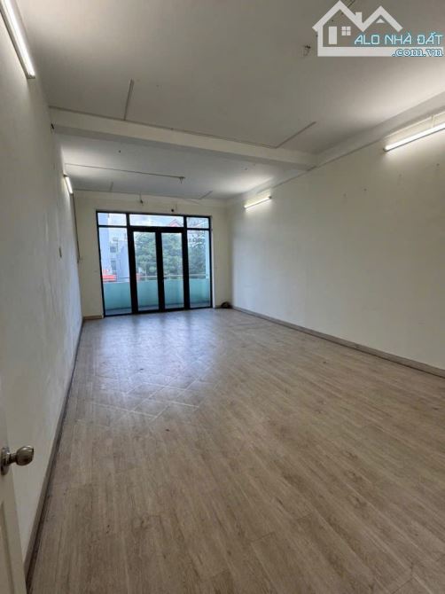 🔥MT XÔ VIẾT NGHỆ TĨNH - NGAY NGÃ 4 HÀNG XANH - 83M2 - 80 TR/TH - 4 TẦNG - 39 TỶ - 1