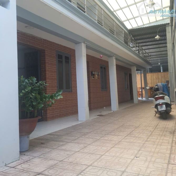 Bán Nhà 2 tầng mặt tiền đường HÀ HUY GIÁP phường THẠNH LỘC Q12,dt 300m²(6,8x30) giá 16 tỷ - 1