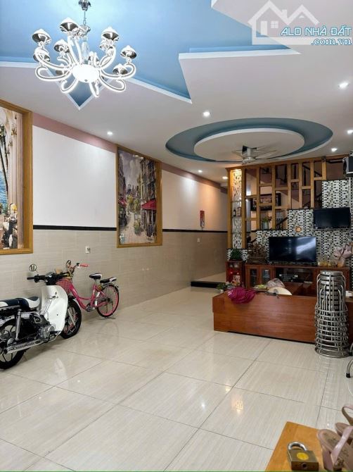 Bán Nhà DT: 5x18 Giá 7.8 tỷ, ĐƯỜNG NGUYỄN TẤT THÀNH, THÀNH PHỐ BÀ RỊA - 1
