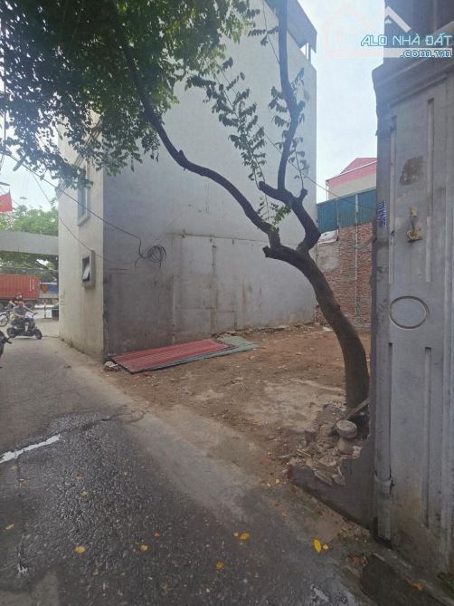 Bán Đất Thượng Thanh, Long Biên 56m2, chỉ 9,6 tỷ Ngõ ô tô - 1