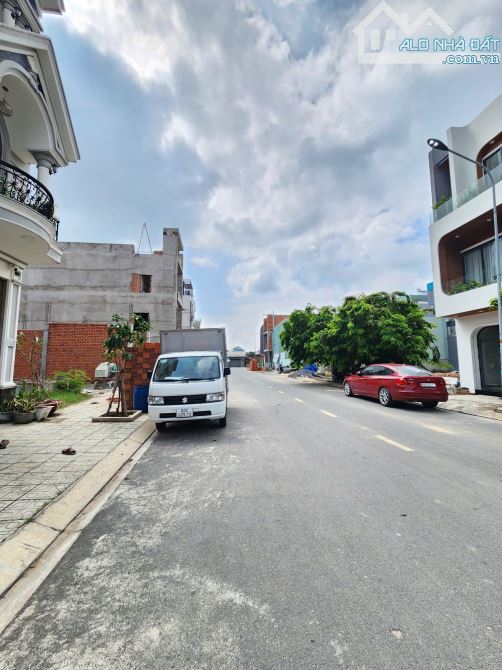 6Tỷ100__110m2 (5x22)__Nhà Mặt Tiền Kinh Doanh__KDC gần vòng xoay An Phú 1,5Km__có nội thất - 20