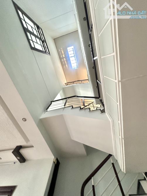 SỤP HẦM NHÀ 2.5 TẦNG VỊ TRÍ SIÊU ĐẸP NGAY MT LÊ HỮU TRÁC 90M2 CHỈ 8 TỶ X - 2