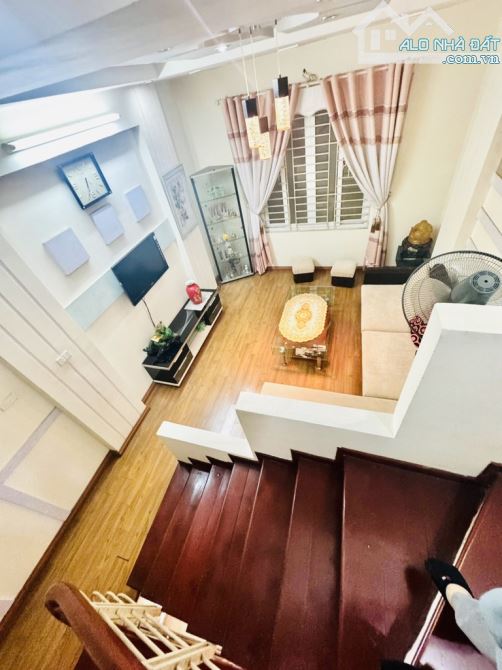 Bán Nhà Phan Kế Bính, Gần Ô tô, 2 thoáng, 40m2, 5 tầng, 8,5 Tỷ - 2