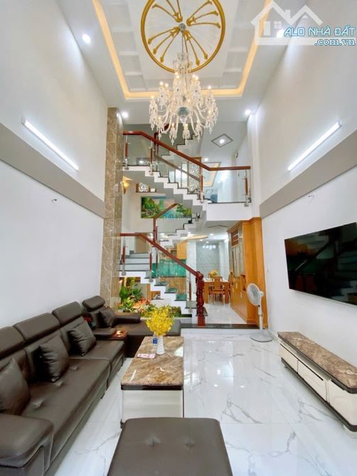BÁN NHÀ MỚI LENG KENG QUANG TRUNG – P.11 GÒ VẤP - 5 TẦNG - 4PN - 7.34 TỶ - 2