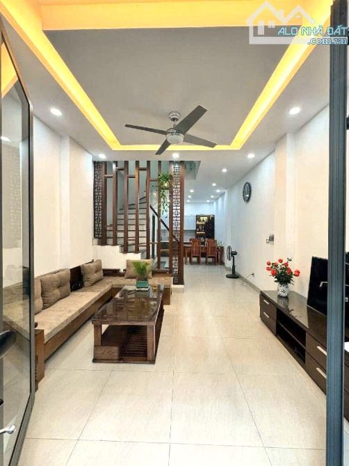 🚨 SIÊU HIẾM! BÁN NHÀ GIA THỤY - LONG BIÊN, Ô TÔ VÀO NHÀ - FULL NỘI THẤT, 48M² CHỈ 12.5 TỶ - 2