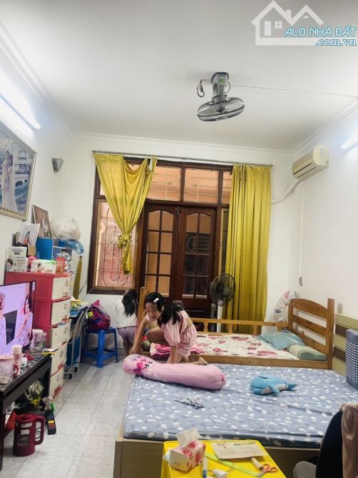 NGÕ THÔNG, KINH DOANH, 10M RA Ô TÔ TRÁNH, Ô TÔ  DỪNG ĐỖ NGÀY ĐÊM : 35 m2 4 tầng 8 tỷ. - 2