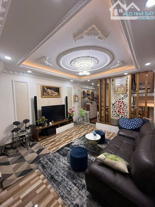 Nhà 5 tầng hẻm ô tô tránh, gần Sacombank Lê Trọng Tấn, 7.5 tỷ - 2