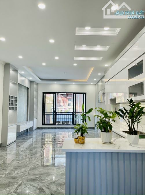 Bán nhà phố CÁT LINH gần ngã tư Văn Miếu Tôn Đức Thắng 44m2x7T THANG MÁYô tô đỗ cổng - 2