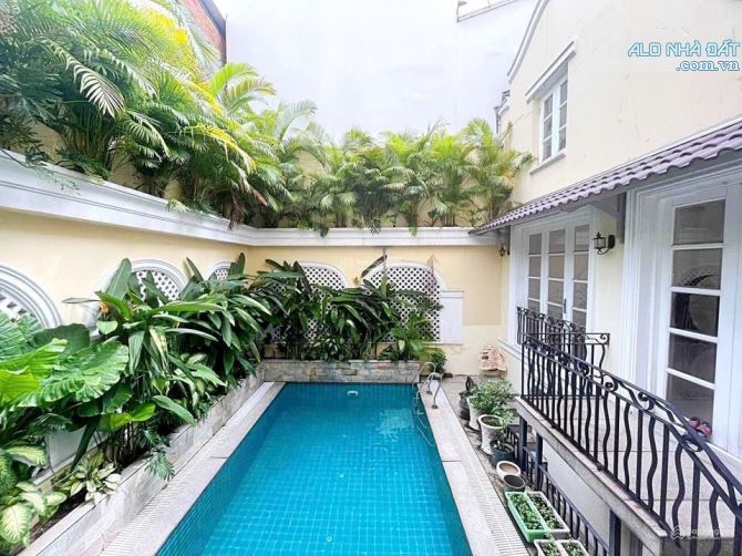 BIỆT THỰ CỔ - PHÙNG KHẮC KHOAN, QUẬN 1 - 12M X 24M - 1 HẦM 3 TẦNG - CÓ HỒ BƠI - 2