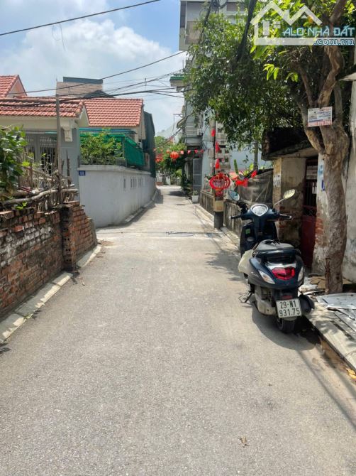 🚗 ĐẤT ĐẸP 61m² – GẦN VINHOMES 2,3 – SÁT KCN TÂN QUANG – Ô TÔ 7 CHỖ TỚI CỬA – GIÁ 2.6 TỶ! - 2