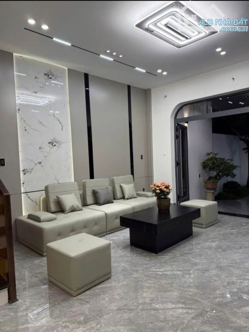 OTO tránh, Gara OTO, nhà phố Trạm, Long Biên 65m2 x 6T Thang Máy, giá 15 tỷ. Bao sang tên - 2