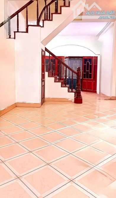 Bán nhà phân lô phố Nguỵ Như Kon Tum 55m2*4T, MT:4m, ngõ thông, oto tránh, sổ vuông,16tỷ. - 2