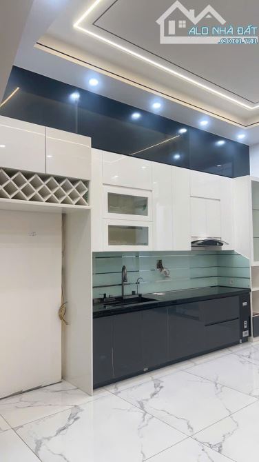 Bán nhà xây mới 4 tầng mặt đường Phủ Thượng Đoạn, Đông Hải 1, Hải An, Hải Phòng - 2