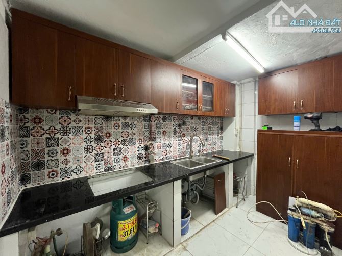 Bán gấp nhà F0 Ngõ An Trạch-Đống Đa gần Quốc Tử Giám 33m2x4T chỉ 5.9 tỷ. - 2