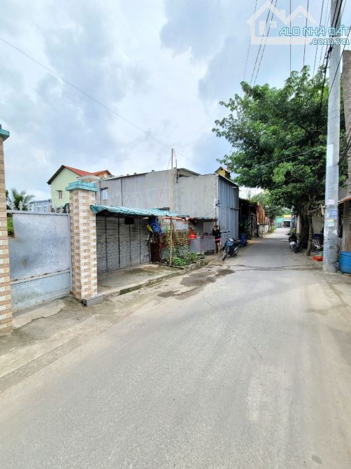 6Tỷ4__215m2 (6,15x35m)__Bán đất hẻm xe hơi, cách đường Bình Thung chỉ 50m__gần chợ Bình An - 2